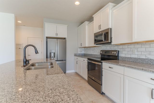 3090 Limestone Court, Newburgh, IN 47630