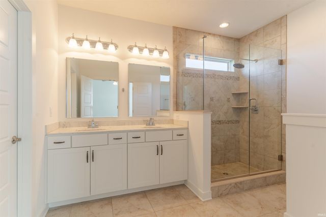 3090 Limestone Court, Newburgh, IN 47630