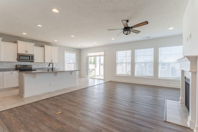 3090 Limestone Court, Newburgh, IN 47630