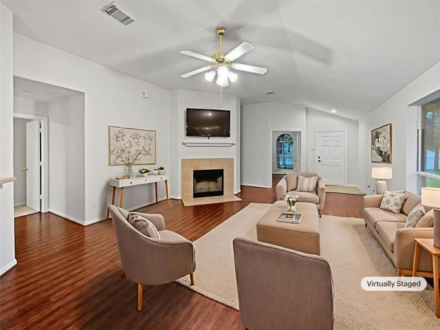 3210 Pine Chase Drive, Montgomery, TX 77356