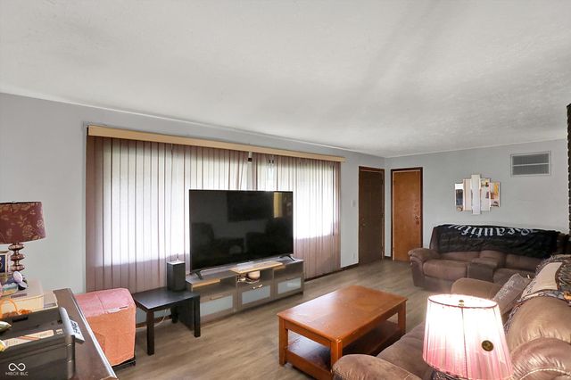 120 Totten Drive, Greenwood, IN 46143