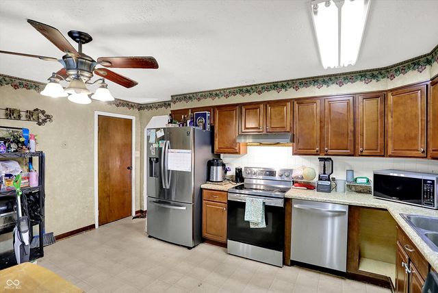 120 Totten Drive, Greenwood, IN 46143