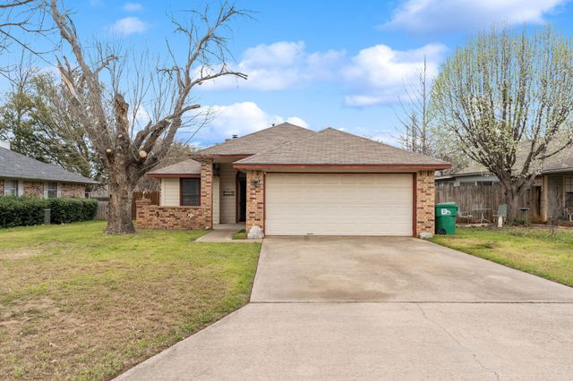 2901 Anysa Lane, Denton, TX 76209