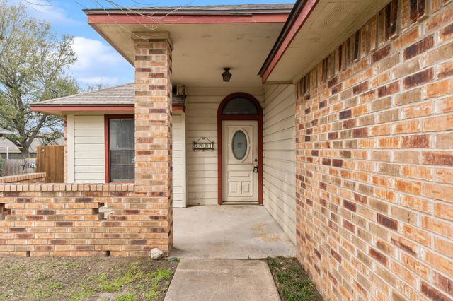 2901 Anysa Lane, Denton, TX 76209
