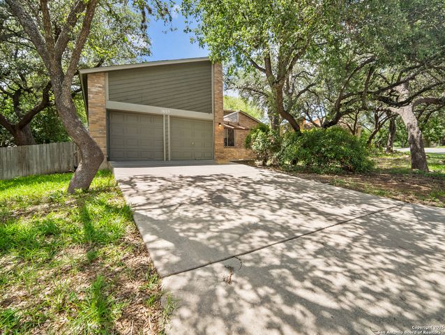 5035 Timberhurst, San Antonio, TX 78250