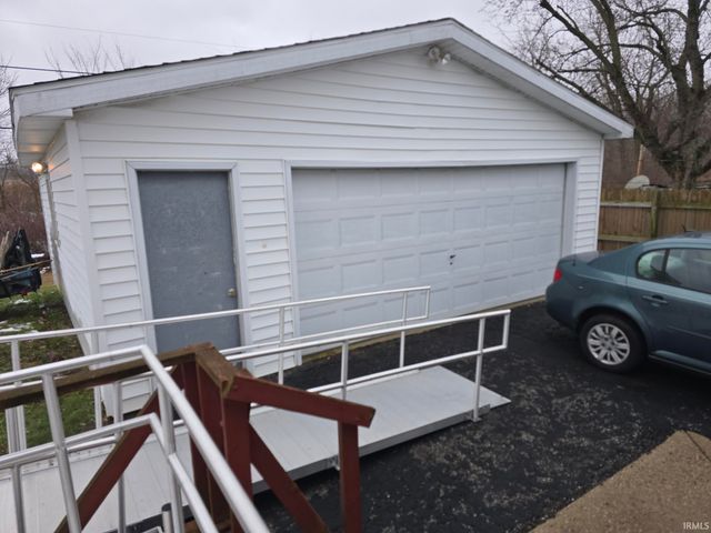 214 N Vickery Lane, Marion, IN 46952