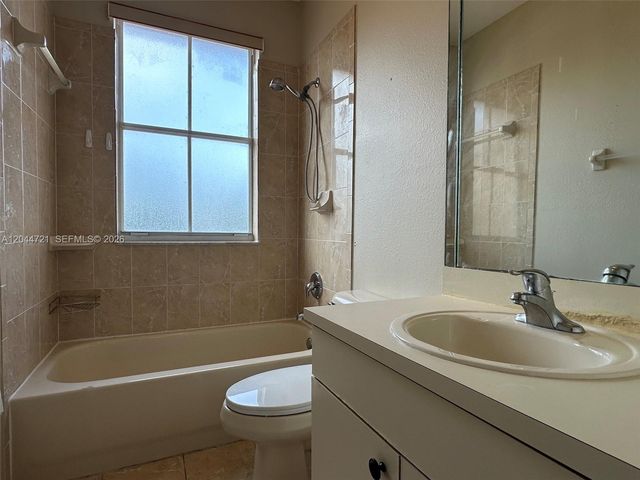 13741 SW 274th Terrace, Homestead, FL 33032