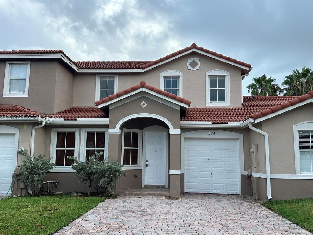 13741 SW 274th Terrace, Homestead, FL 33032
