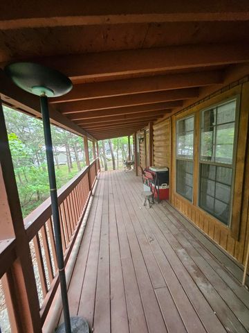 462 Jellystone Avenue, Hollister, MO 65672