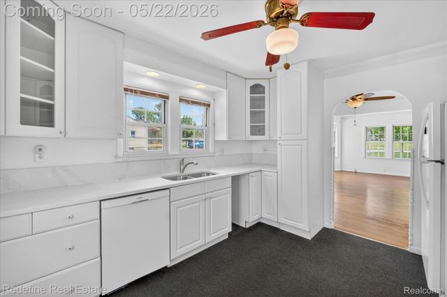 3207 Waukegan Street, Auburn Hills, MI 48326