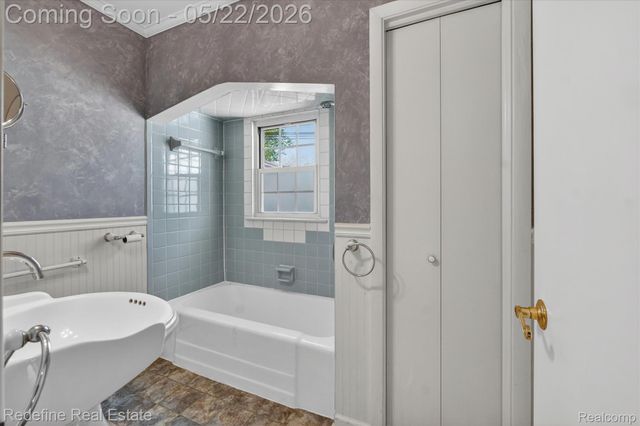 3207 Waukegan Street, Auburn Hills, MI 48326