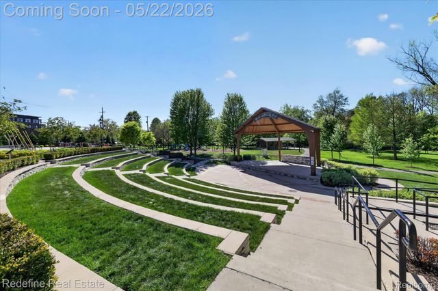 3207 Waukegan Street, Auburn Hills, MI 48326
