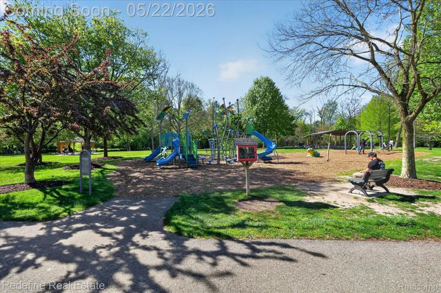 3207 Waukegan Street, Auburn Hills, MI 48326