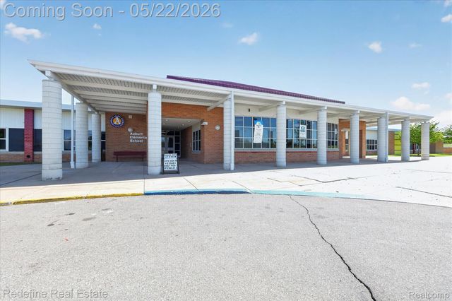3207 Waukegan Street, Auburn Hills, MI 48326