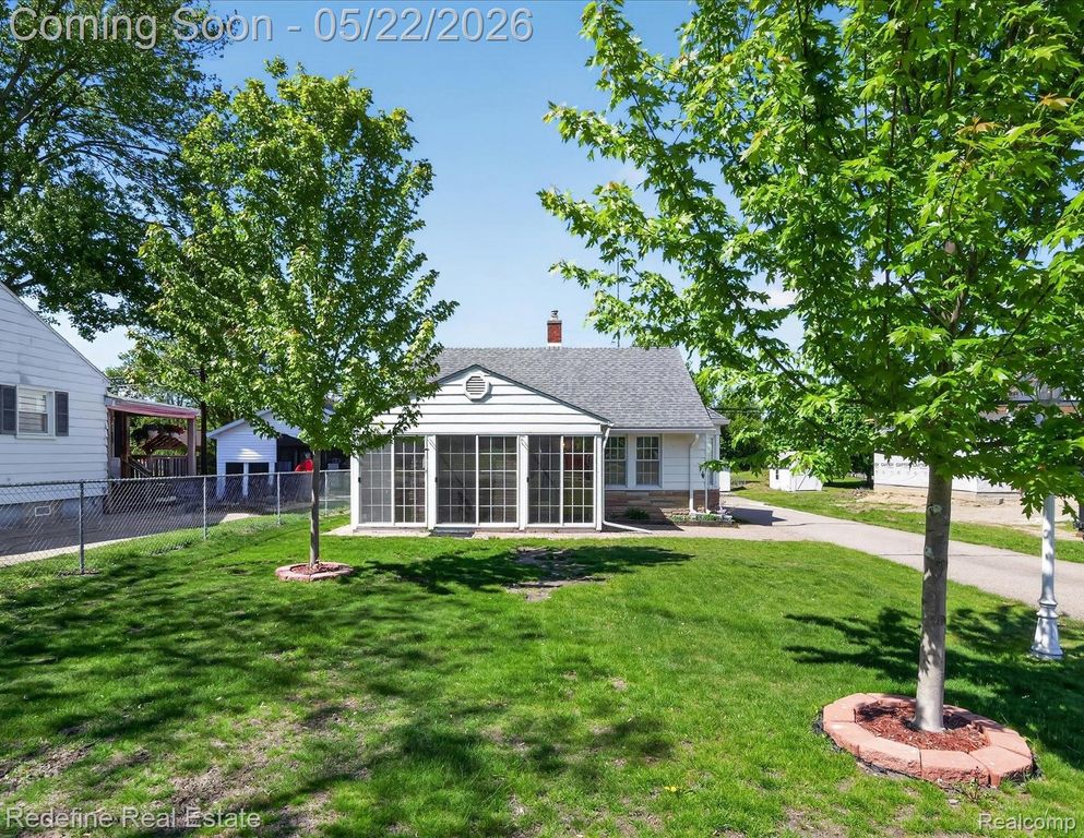 3207 Waukegan Street, Auburn Hills, MI 48326