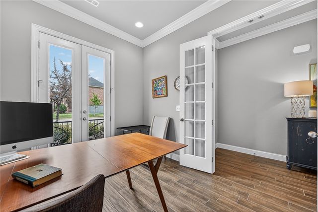 2507 SW Hampton Avenue, Bentonville, AR 72713