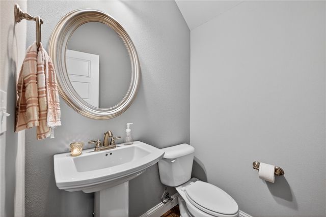 2507 SW Hampton Avenue, Bentonville, AR 72713