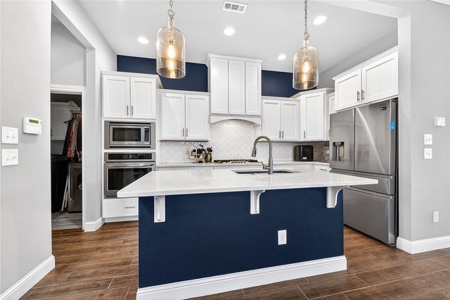 2507 SW Hampton Avenue, Bentonville, AR 72713