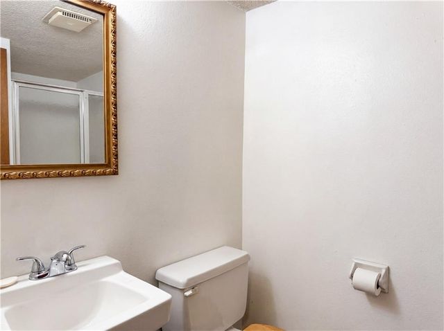 20405 E 15th Terrace, Independence, MO 64056