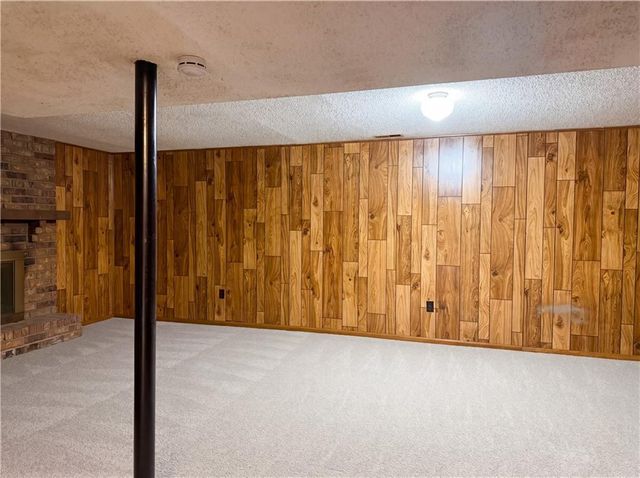 20405 E 15th Terrace, Independence, MO 64056