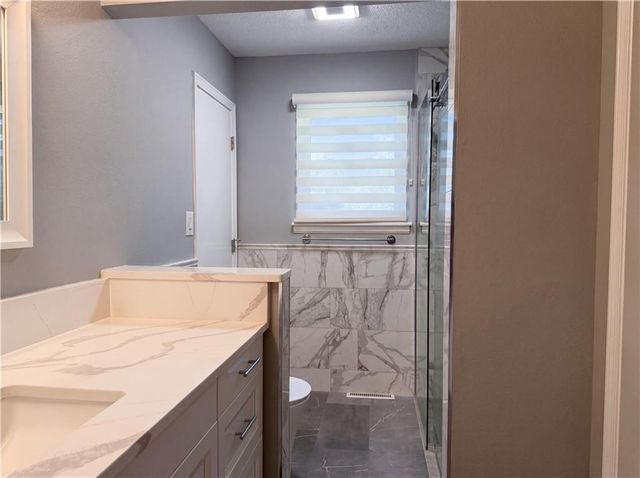 20405 E 15th Terrace, Independence, MO 64056