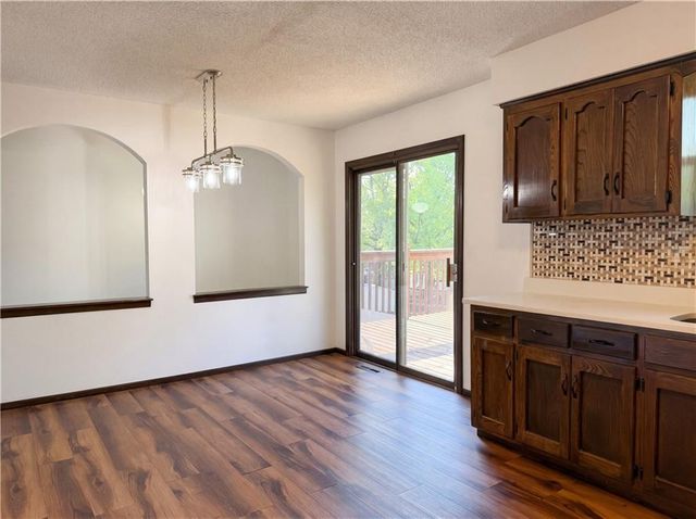 20405 E 15th Terrace, Independence, MO 64056