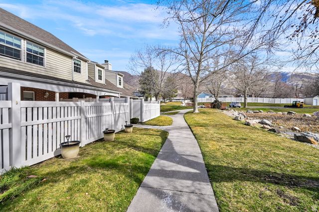 66 BROOKSIDE LN, Centerville, UT 84014