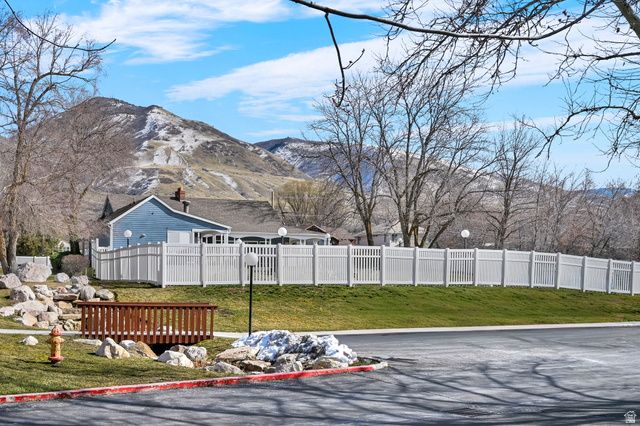 66 BROOKSIDE LN, Centerville, UT 84014