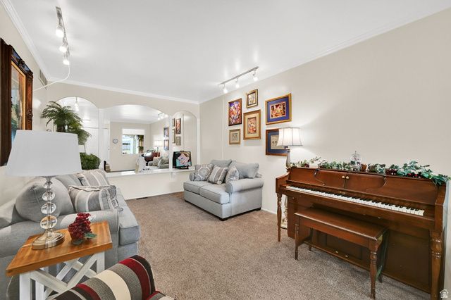 66 BROOKSIDE LN, Centerville, UT 84014