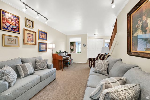 66 BROOKSIDE LN, Centerville, UT 84014