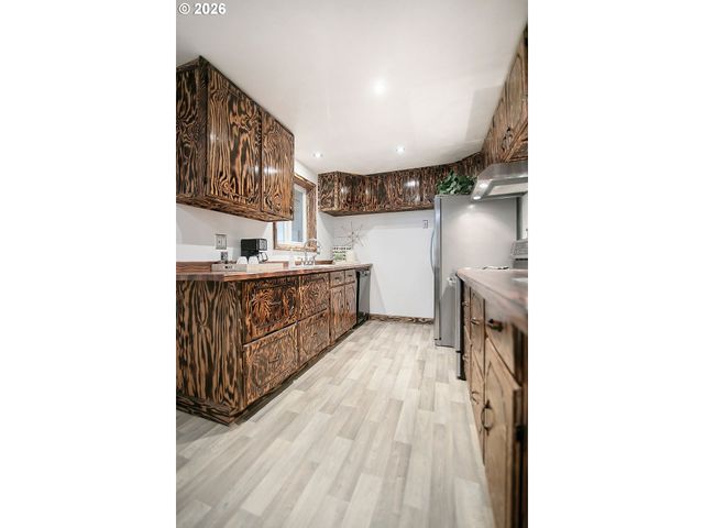 140 ROGERS Rd, Silver Lake, WA 98645