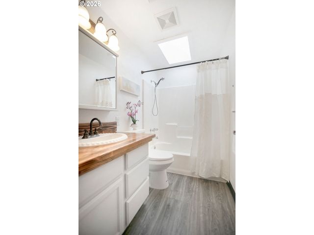 140 ROGERS Rd, Silver Lake, WA 98645