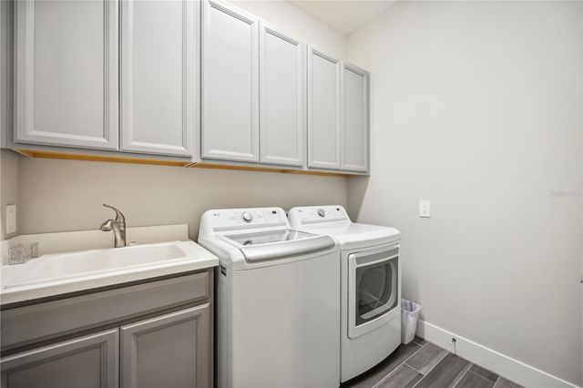 7953 MAINSAIL LANE, Sarasota, FL 34240