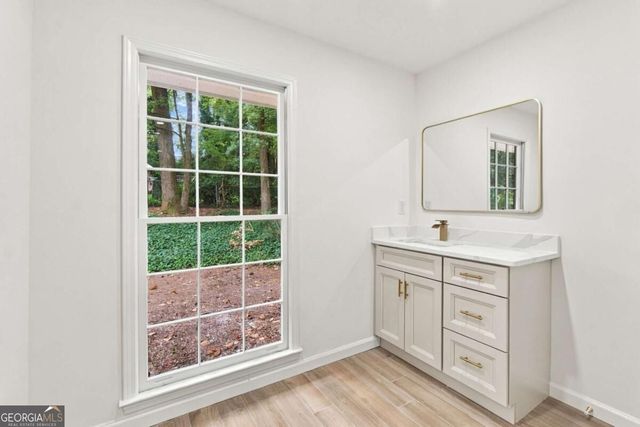 645 Noell Way NW, Lilburn, GA 30047