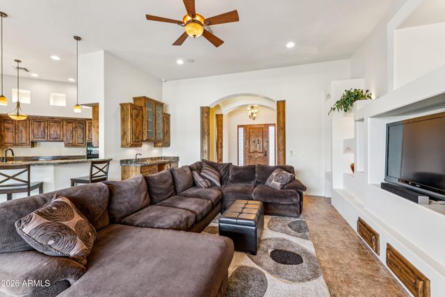 10426 GREENWAY Street, Mesa, AZ 85207