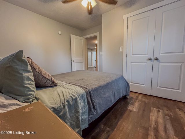 3027 CenterView Rough River Lane Ln, Hudson, KY 40145