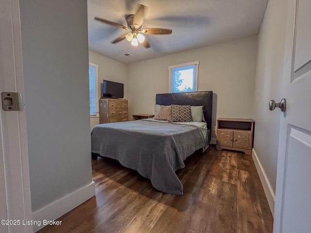 3027 CenterView Rough River Lane Ln, Hudson, KY 40145