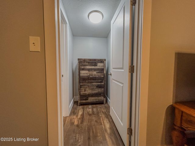 3027 CenterView Rough River Lane Ln, Hudson, KY 40145