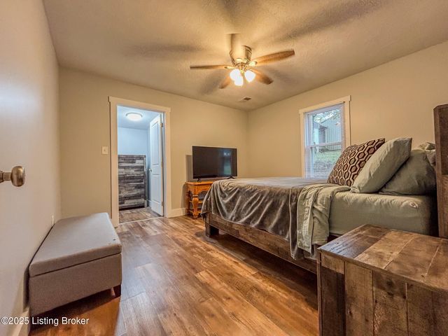 3027 CenterView Rough River Lane Ln, Hudson, KY 40145