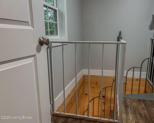 3027 CenterView Rough River Lane Ln, Hudson, KY 40145