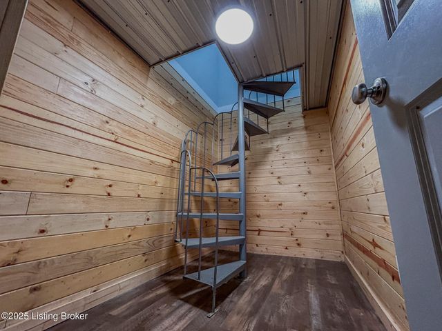 3027 CenterView Rough River Lane Ln, Hudson, KY 40145