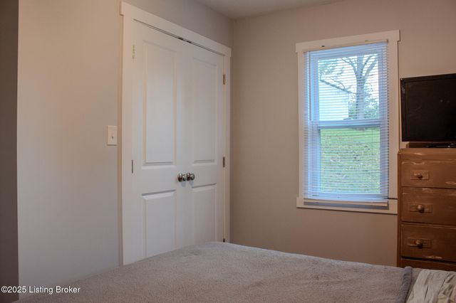 3027 CenterView Rough River Lane Ln, Hudson, KY 40145