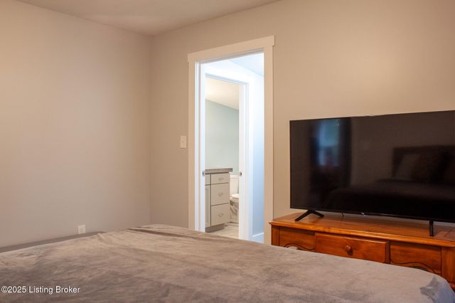 3027 CenterView Rough River Lane Ln, Hudson, KY 40145