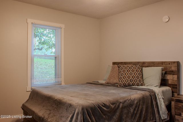 3027 CenterView Rough River Lane Ln, Hudson, KY 40145