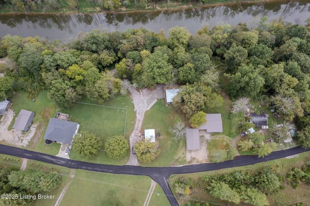 3027 CenterView Rough River Lane Ln, Hudson, KY 40145