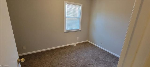 3923 Overland Heights B, Greensboro, NC 27407