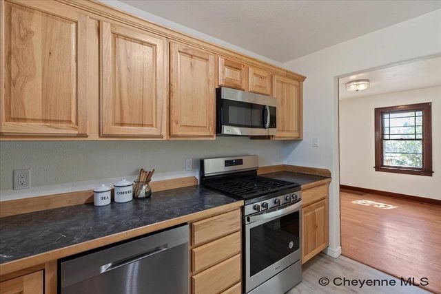 3046 DILLON AVE, Cheyenne, WY 82001