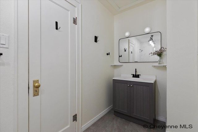 3046 DILLON AVE, Cheyenne, WY 82001