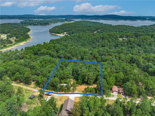 20183 Lake Estates Circle, Rogers, AR 72756