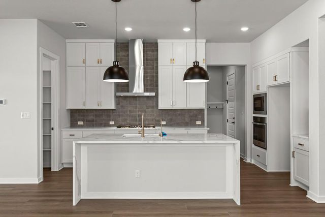 616 Leeland Drive, Liberty Hill, TX 78642